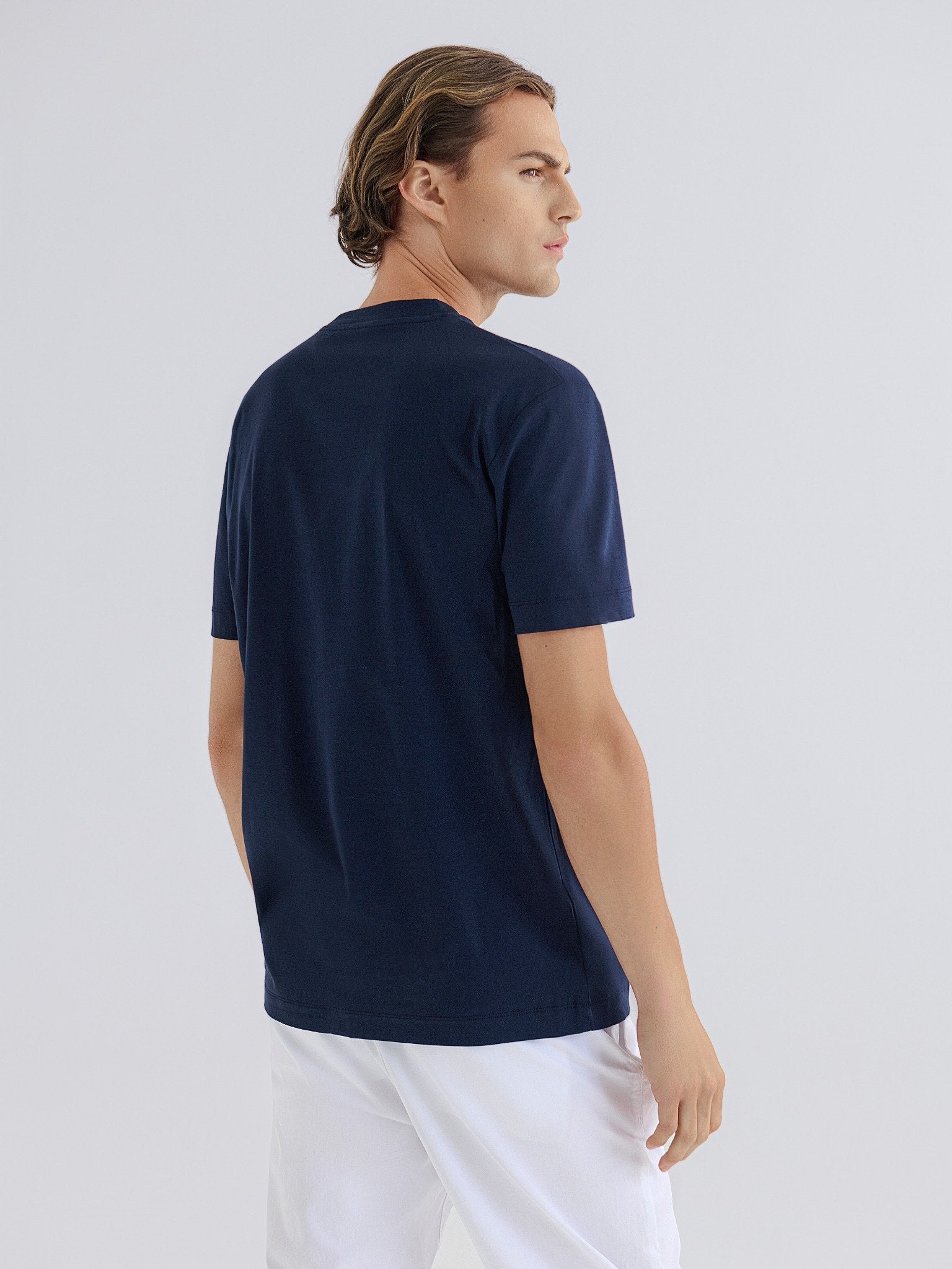 T-shirt Supima Elegante a Taglio Sartoriale