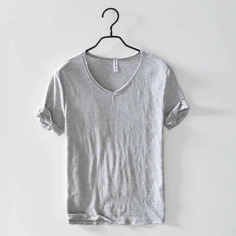Matteo | T-shirt leggero con scollo a V da uomo