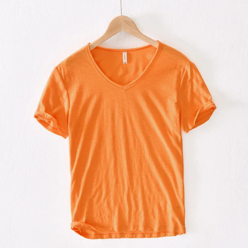 Matteo | T-shirt leggero con scollo a V da uomo